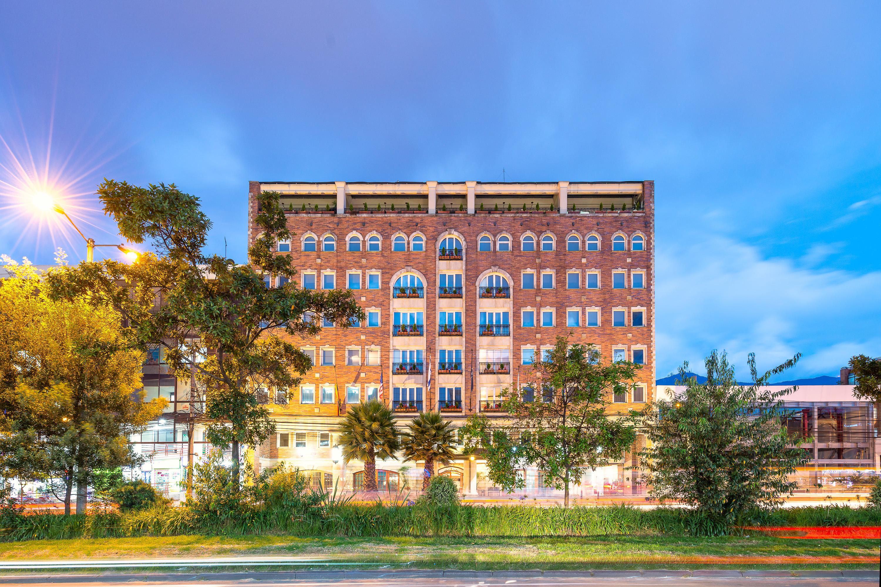 Hotel Dann Carlton Bogota Exterior photo The building in 2016
