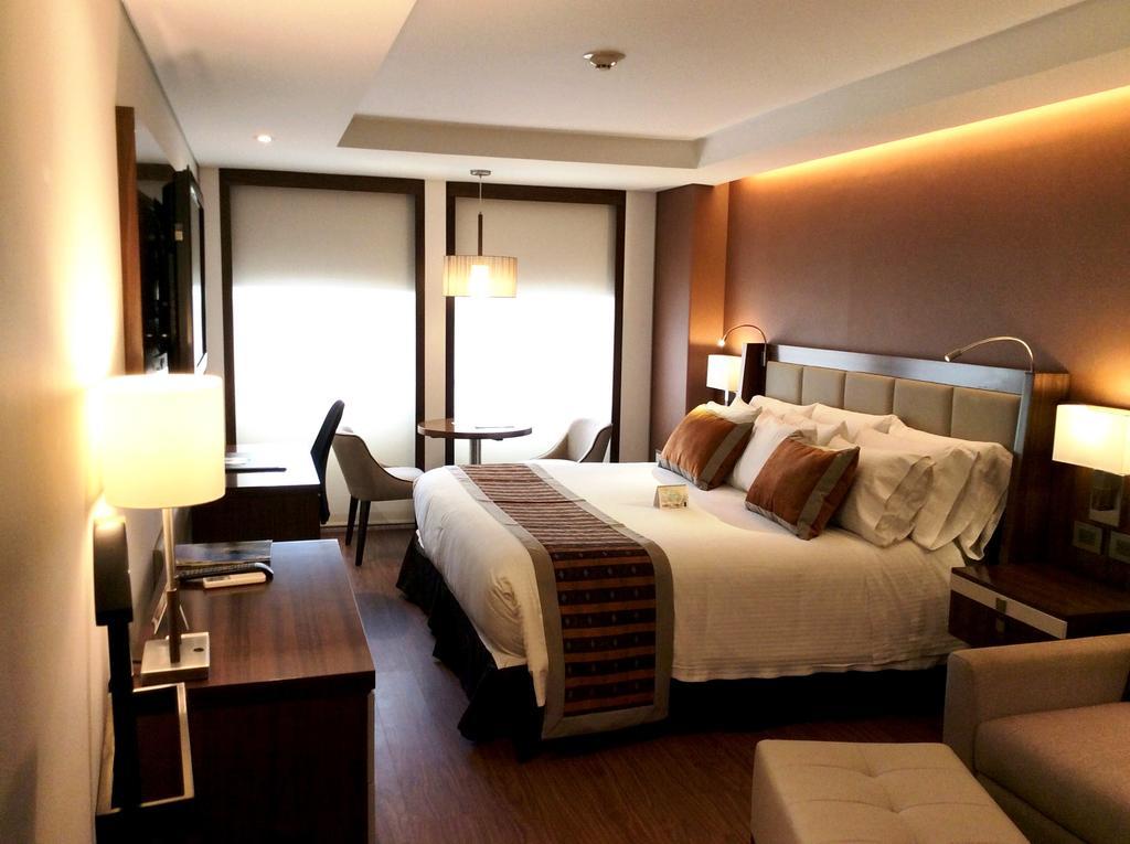 Hotel Dann Carlton Bogota Exterior photo A room at the hotel